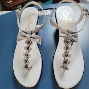 CALLISTO of California Laureen T-strap wedge sandals size 8 US